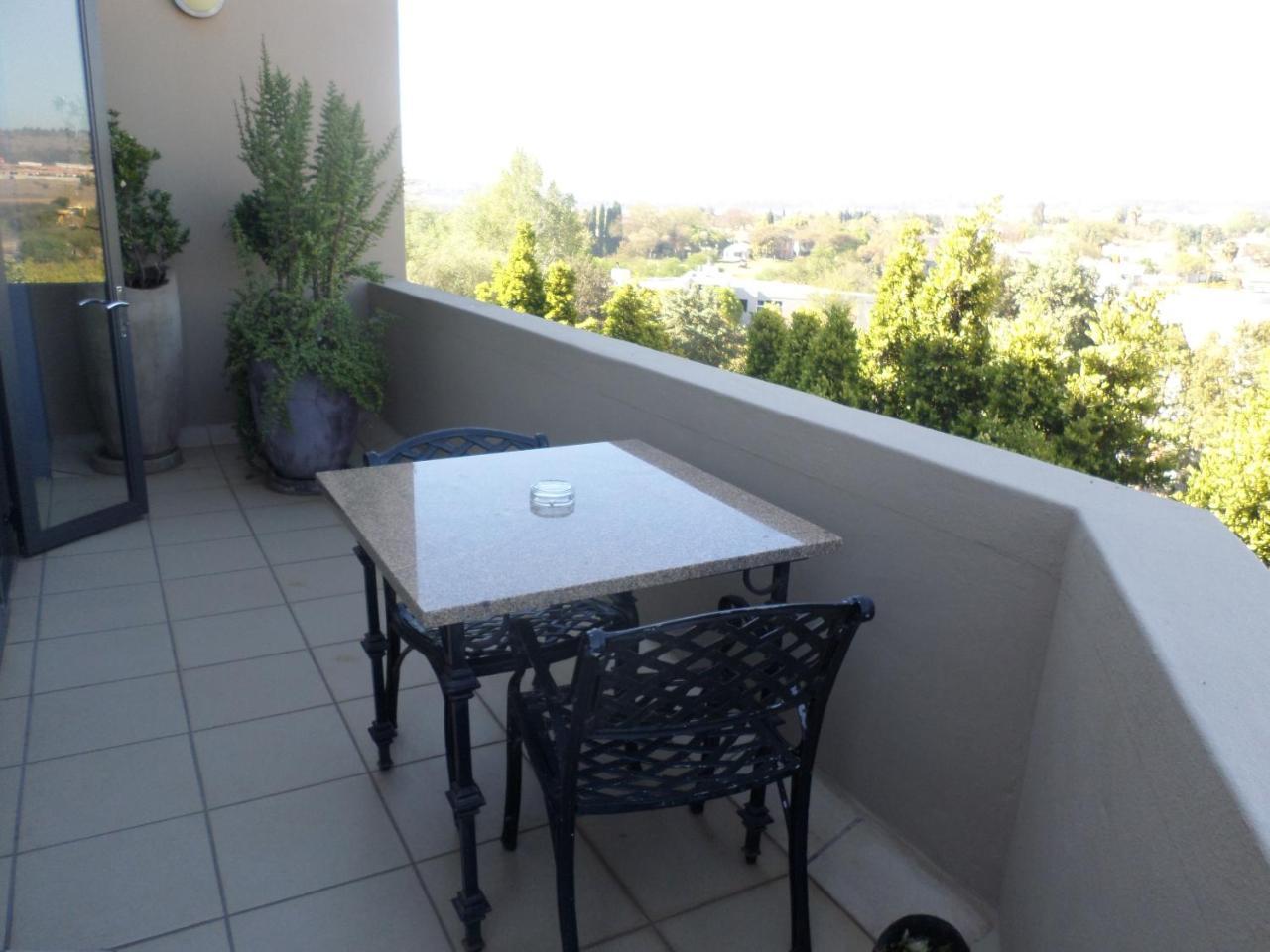 The Links Guest House Pretoria Bagian luar foto