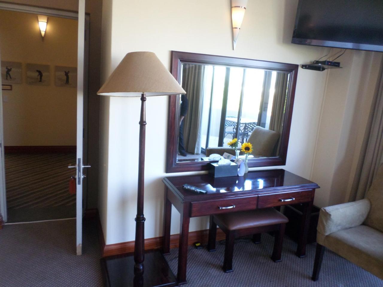 The Links Guest House Pretoria Bagian luar foto
