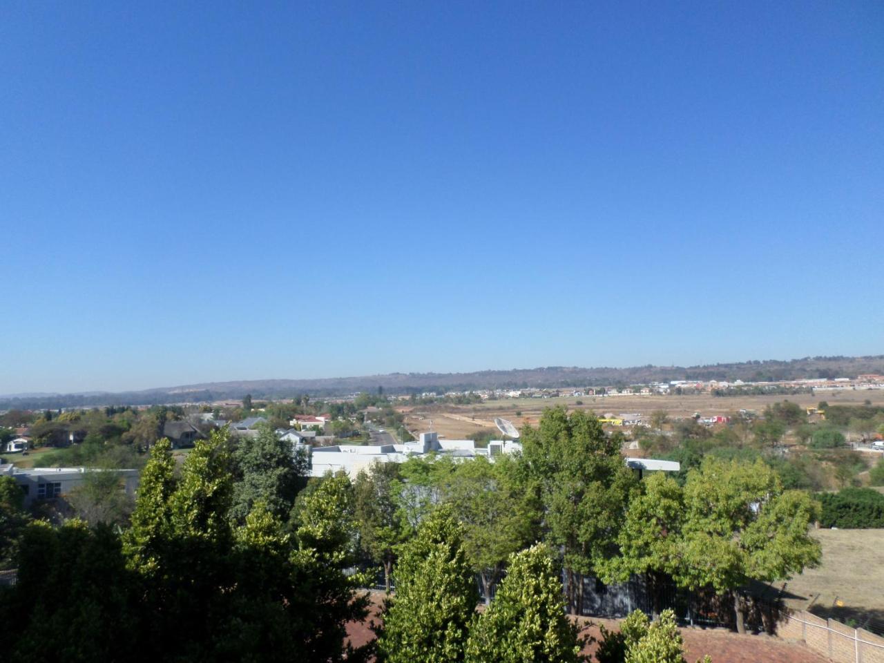 The Links Guest House Pretoria Bagian luar foto