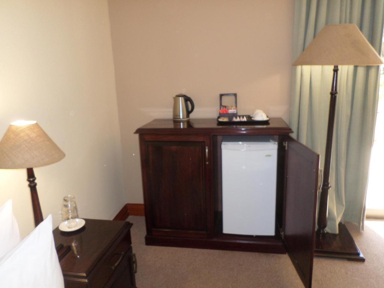 The Links Guest House Pretoria Bagian luar foto